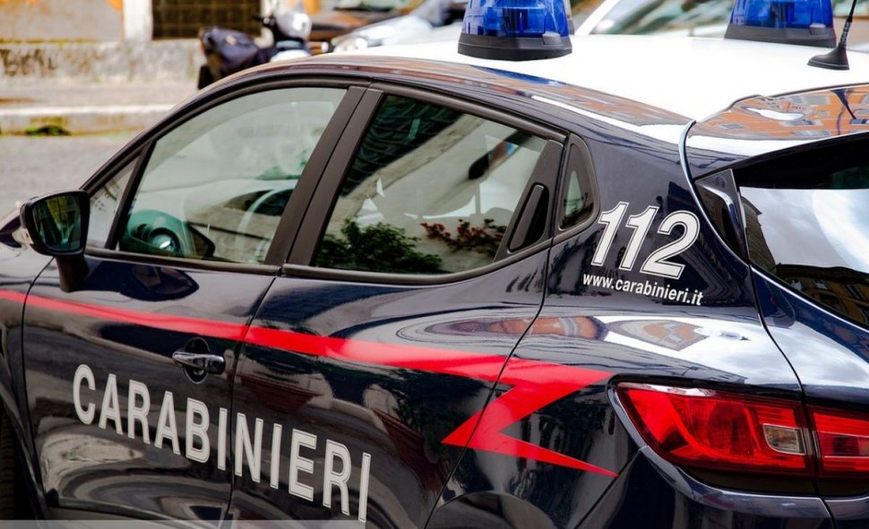 Condamnare record pentru doi români din Italia care au furat o cartelă de 10 euro