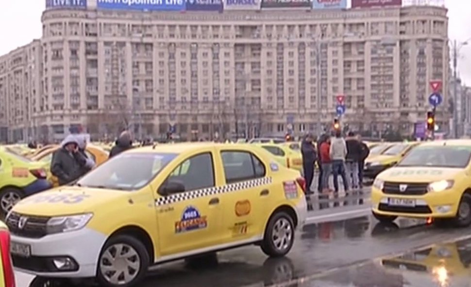 Taximetriștii protestează miercuri în faţa Guvernului. COTAR: Vii în România, te supui legilor în vigoare şi poţi să faci ce activitate vrei