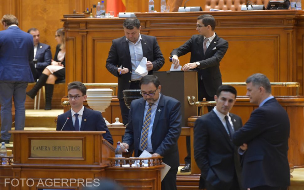 Parlamentul a adoptat pe articole bugetul de stat pentru 2019