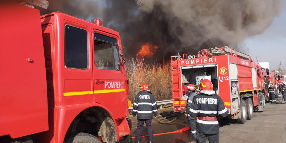 Incendiu de lângă Capitală a fost localizat: 18 autospeciale au fost alertate 578641