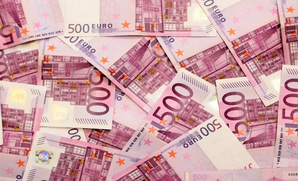 Curs valutar 20 februarie. Euro a crescut din nou