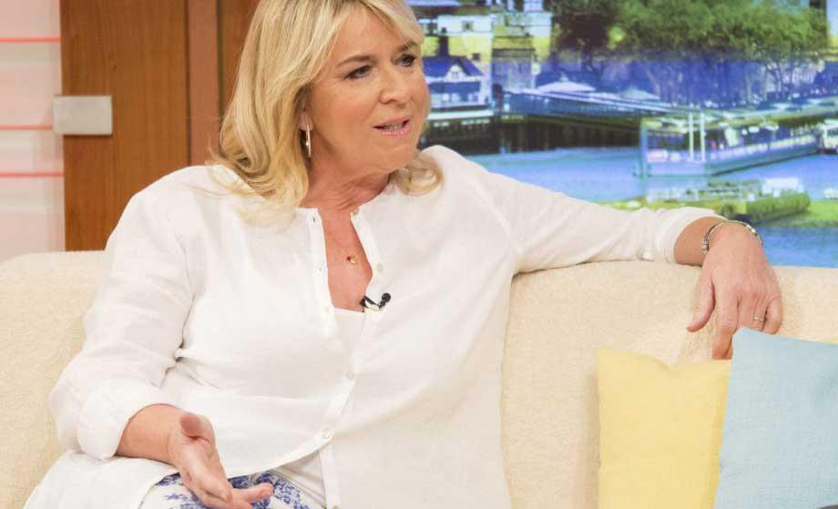 Prezentatoare TV, atacată în lift chiar de cel căruia îi luase un interviu  578858