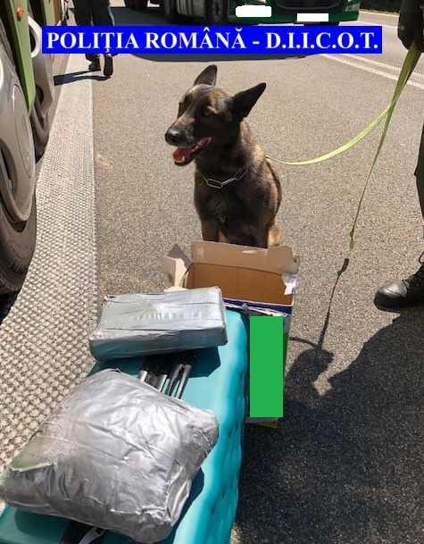 Poliţia anunţă o captură-record de droguri. Erau vândute în special în cluburile de noapte din Bucureşti 579570