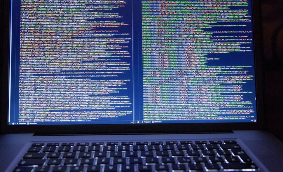 România, vizată de atacuri cibernetice de amploare. Radu Tudor: „Atacurile cibernetice vin în valuri și ele au fost declarate ca o doctrină oficială a Federației Ruse”