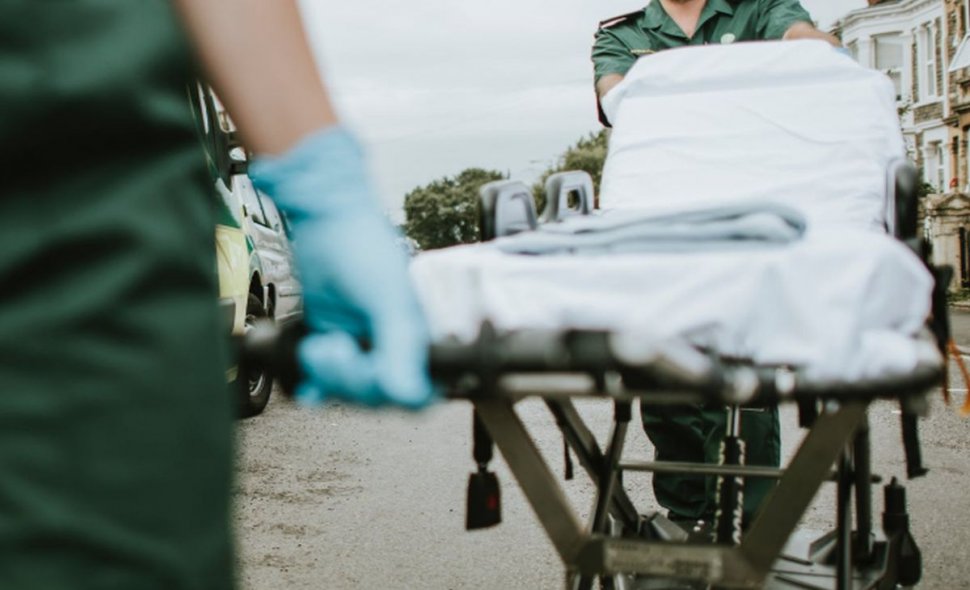 O femeie din Sibiu a fost jefuită în timp ce se afla pe masa de operație