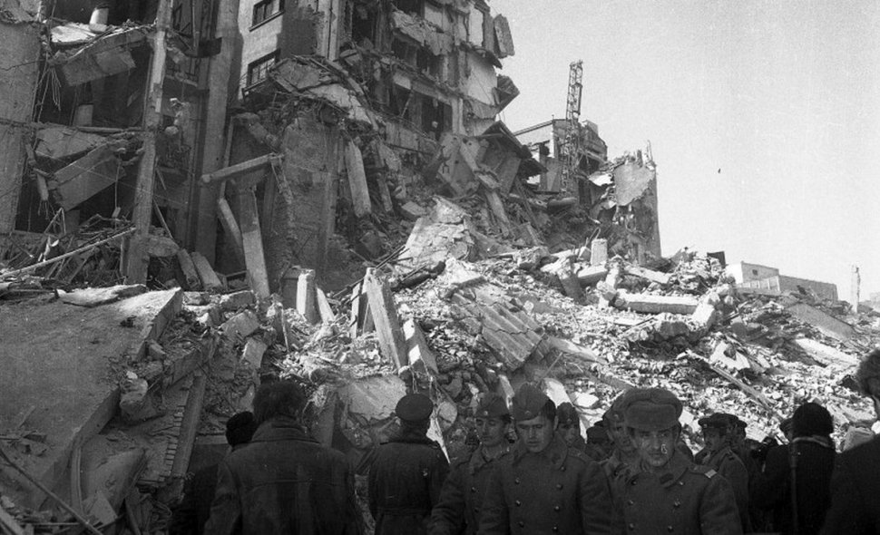 Se împlinesc 42 de ani de la cutremurul din 1977 care a lovit crunt România! 1.570 de oameni au murit atunci şi peste 11.300 au fost răniţi