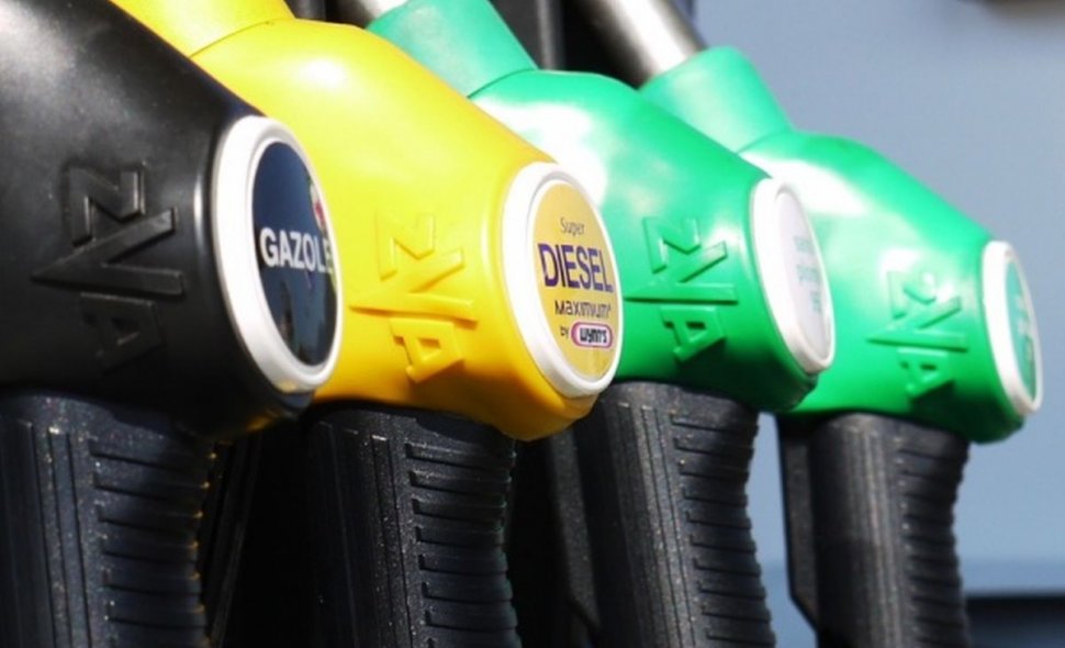 S-au ieftinit carburanţii în Republica Moldova. Care sunt noile preţuri