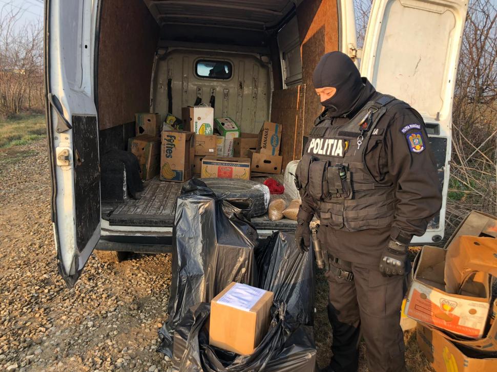 100 de percheziții în 22 de județe și în Capitală la traficanții cu tutun 583004