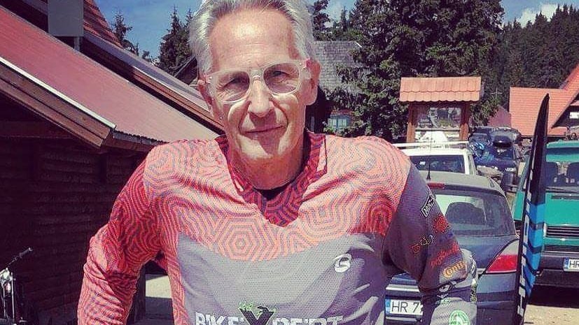 Andy are 64 de ani, este elvețian și s-a mutat în România. Ce a descoperit după doar câteva luni. "Dacă aș fi făcut acest lucru în Elveția, făceam pușcărie"