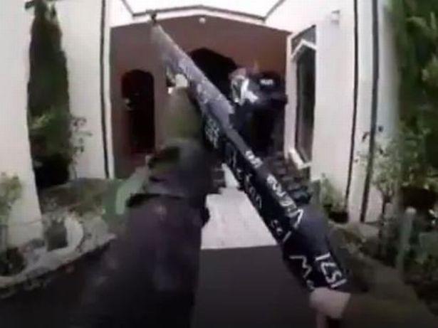 Noi detalii despre atacul armat din Noua Zeelandă. Infractorul intenţiona să continue măcelul!  583163