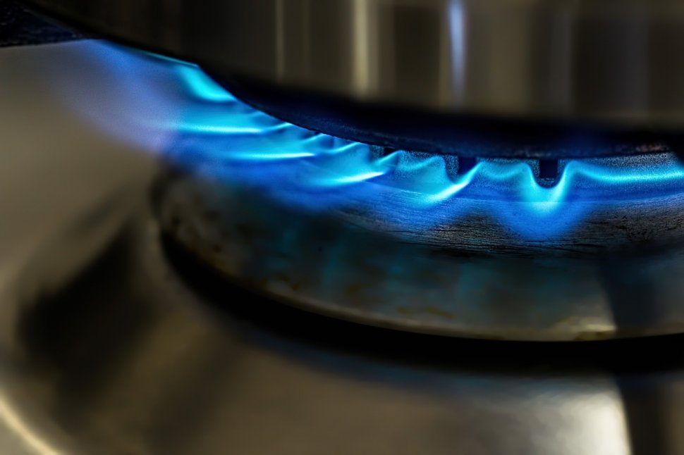 Vești bune de la Guvern! Prețul gazelor, plafonat pentru consumatorii casnici 