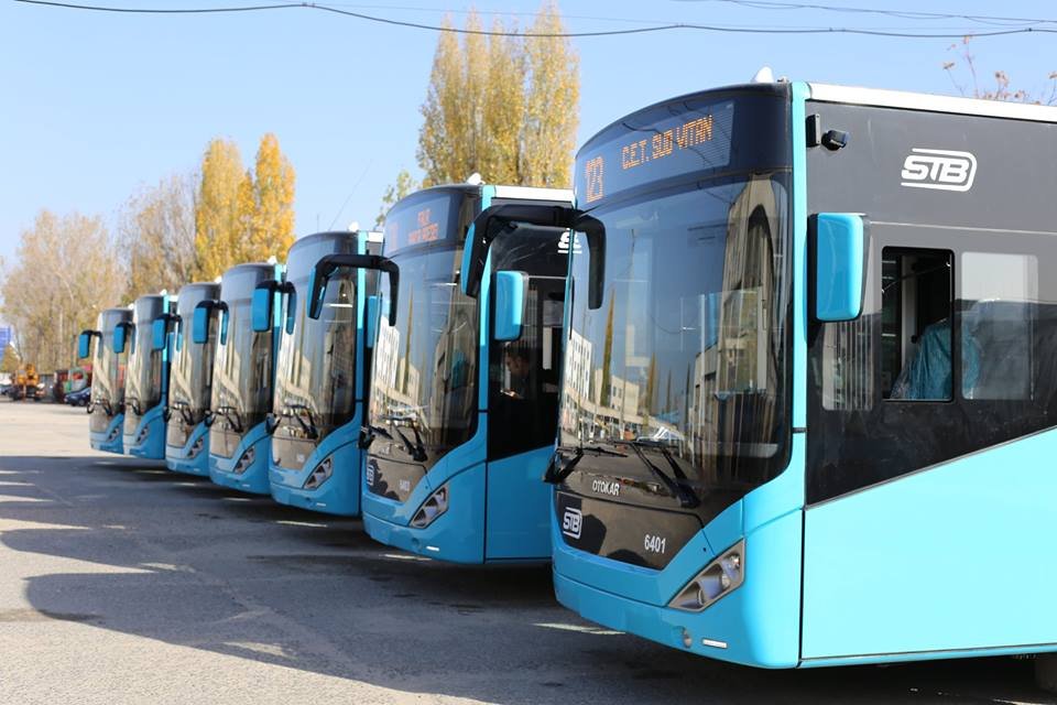 INFOSTB. Program autobuze, tramvaie și trolee în București în timp real