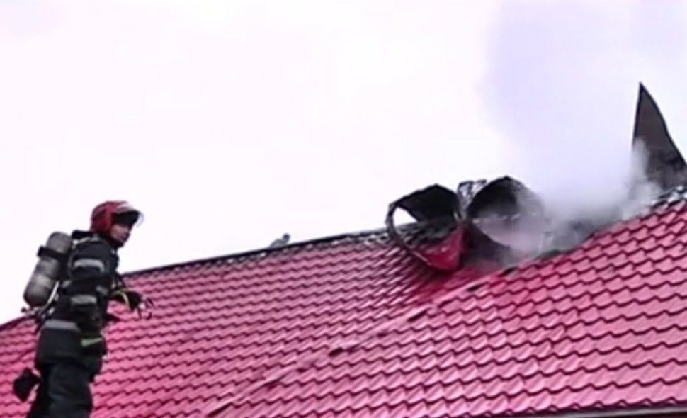 Incendiu violent la o grădiniţă din Vâlcea 
