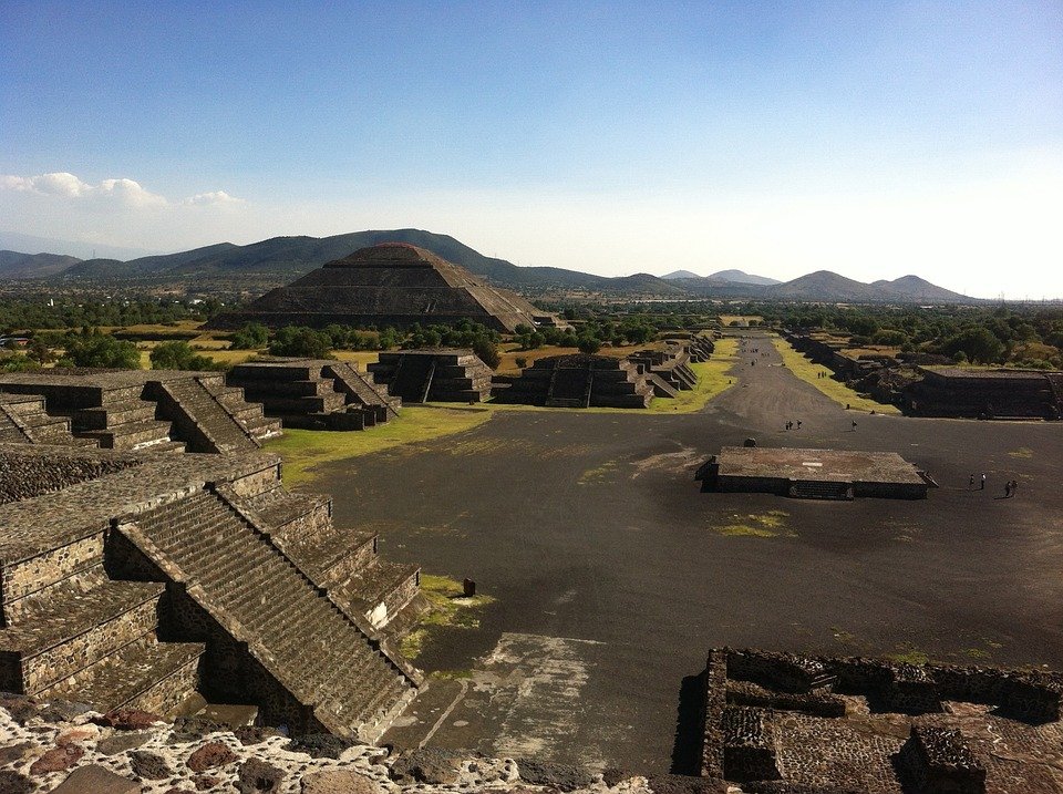 Sfârşitul imperiului aztec. Ce s-a întâmplat când s-au întâlnit împăratul Moctezuma și cuceritorul Hernan Cortes