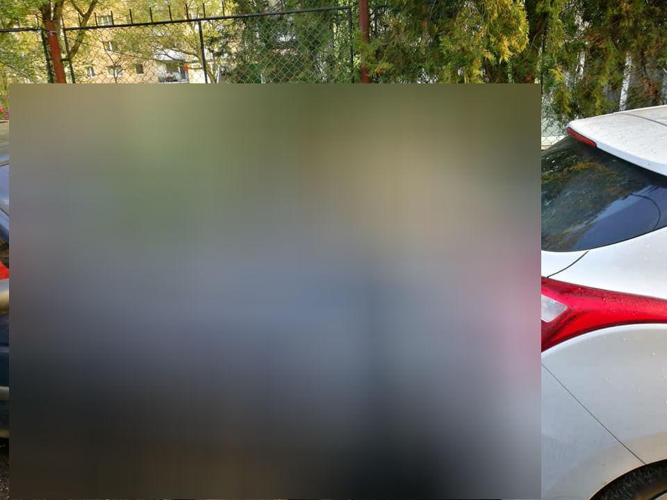 Cum și-a găsit Cătălin mașina pe care o lăsase liniștit într-o parcare din Cluj. "Nu de fraieri ți-o pus frâna de mână pe mașină, mă!" FOTO