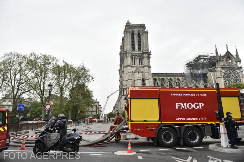 Cum arată Catedrala Notre-Dame, după incendiul devastator - FOTO 588595