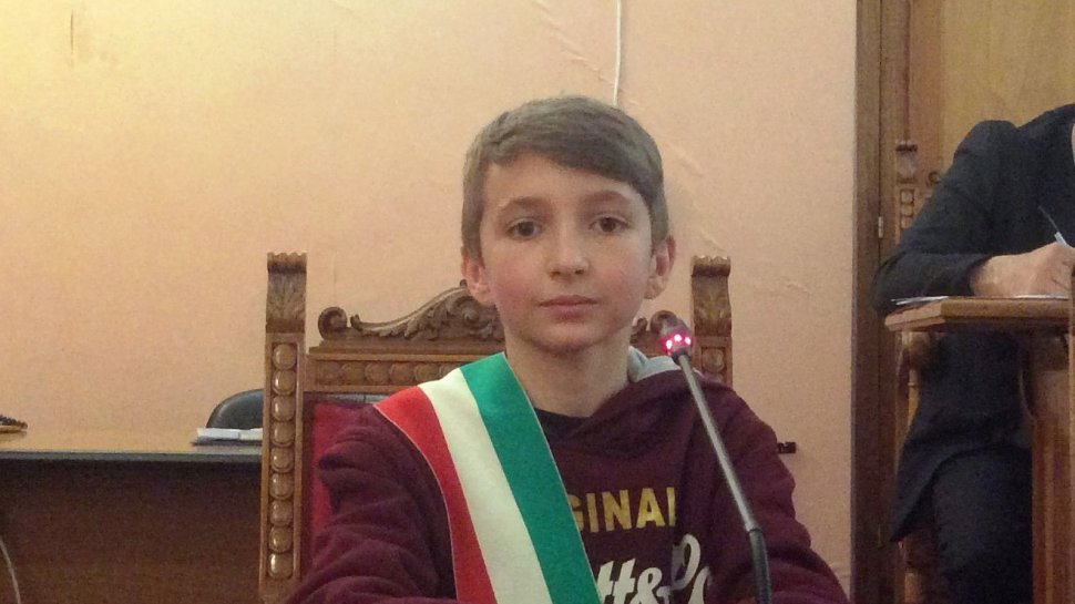Un băiețel român este noul primar junior al unei localități din Italia  