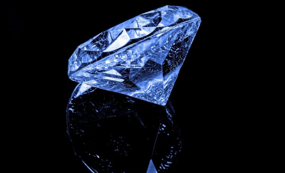 A fost descoperit un diamant albastru, rar, de 20 de carate. Are șanse să devină cea mai scumpă piatră prețioasă din lume
