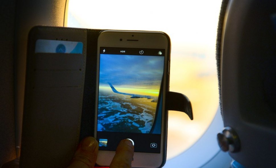 Ce se întâmplă dacă nu-ți setezi telefonul în modul Avion atunci când urci la bord. Sigur nu știai asta!