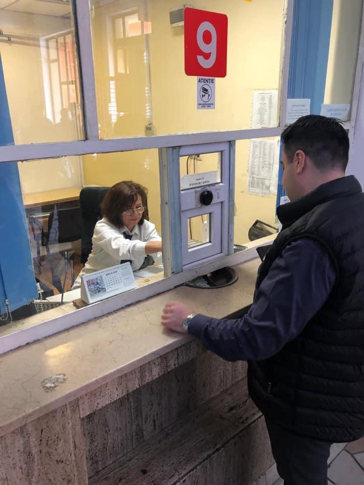 Ministrul Transporturilor, Răzvan Cuc, a mers la mare cu trenul: "Cei de la CFR Călători fac toate eforturile astfel încât românii să beneficieze de condiții civilizate" 591222