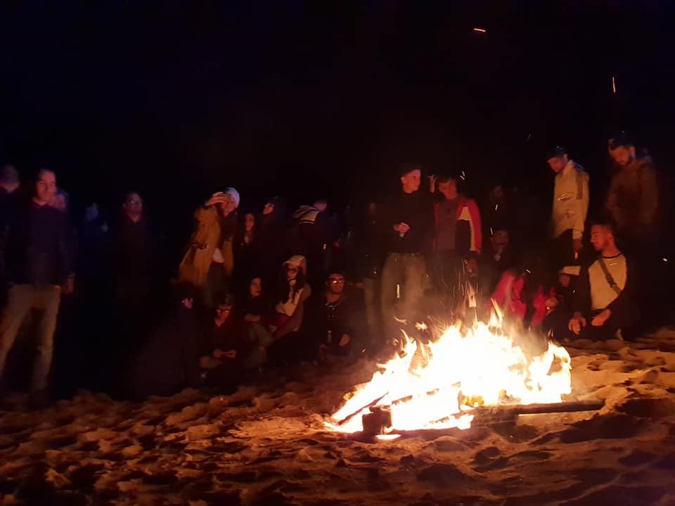 Erau aseară pe plajă în Vama Veche, când li s-a părut că văd pe cineva cunoscut. Când au realizat cine e, au încremenit: Da, era chiar el! 591392