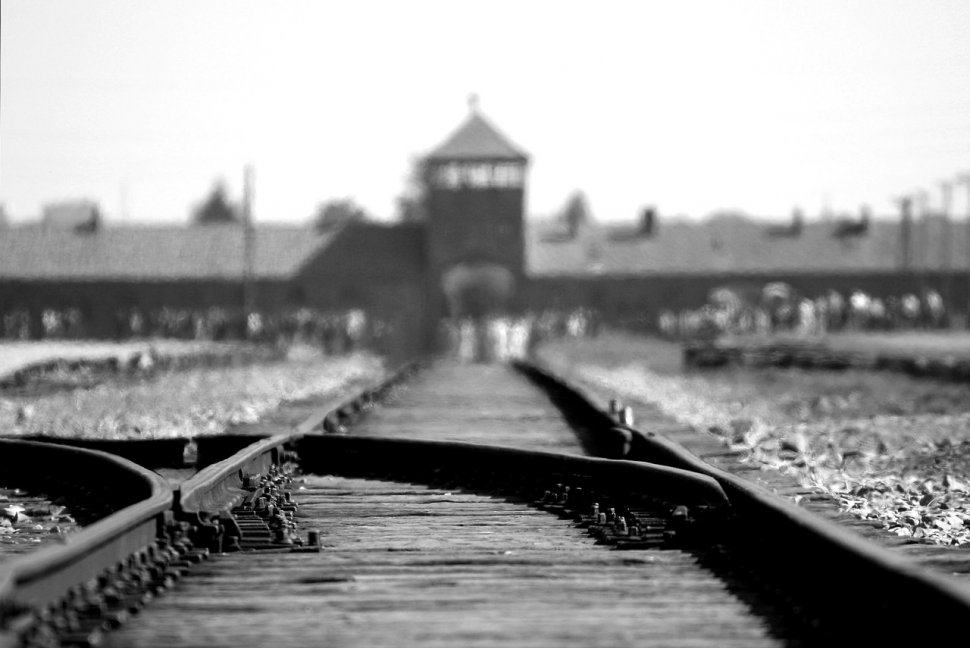Holocaustul, pagina neagră din istoria omenirii. Mărturii îngrozitoare făcute de supraviețuitori