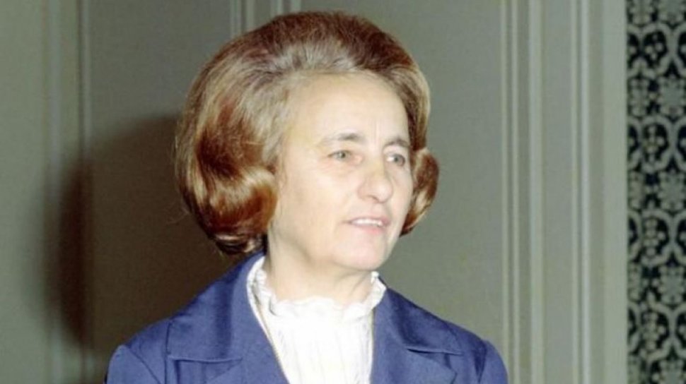 Uluitor! Cum înregistra Elena Ceaușescu partidele de amor ale nomenclaturiștilor!