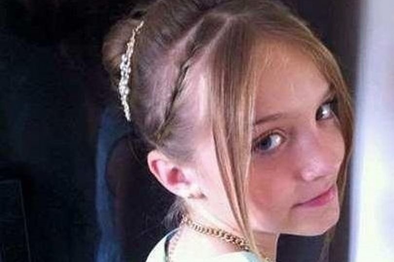 Șase motive pentru care o adolescentă de 12 ani a decis să se sinucidă. Toată lumea e șocată