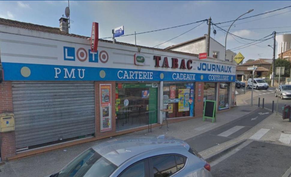 Alertă în Franţa. Un bărbat înarmat a luat patru ostatici în interiorul unui magazin 592516