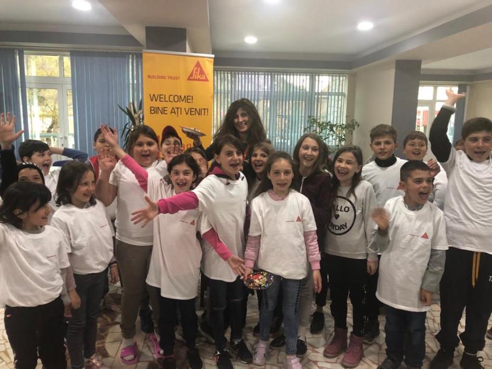 Tabăra Copilăriei a fost prima tabără din viața a 24 de copii de la Școala Gimnazială din comuna Brastavățu, județul Olt 592478