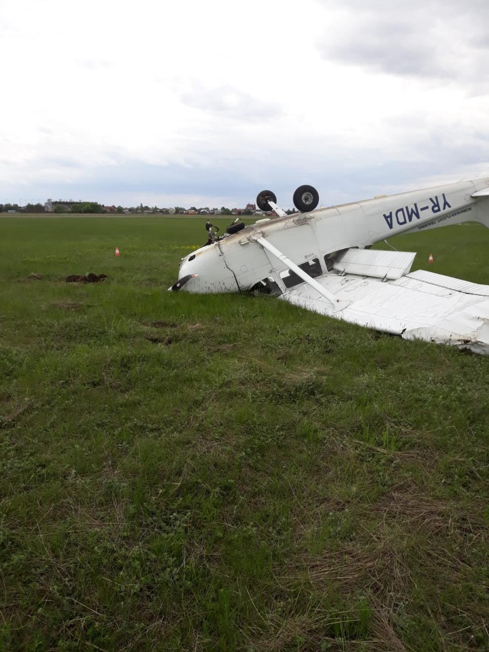 Incident aviatic grav. Un avion s-a prăbușit lângă Ploiești 592693