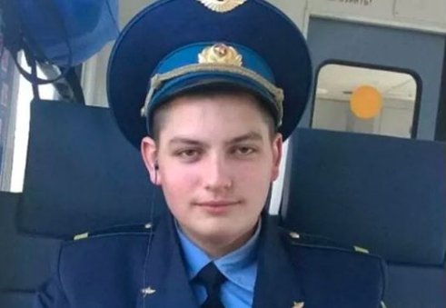 Un însoțitor de bord din avionul care a luat foc pe aeroportul din Moscova a încălcat regulile din timpul zborului și a folosit telefonul. Ultimele sale mesaje au fost pentru iubita sa 