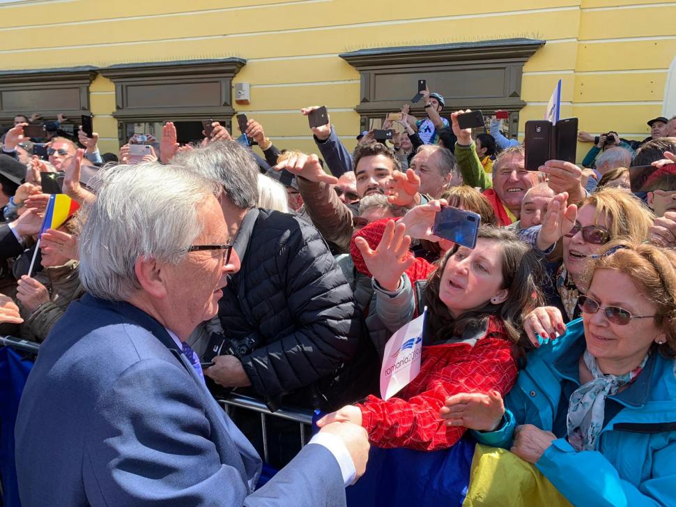Baie de mulțime la Summitul UE de la Sibiu. Liderii au terminat prima sesiune de lucru (FOTO) 592853
