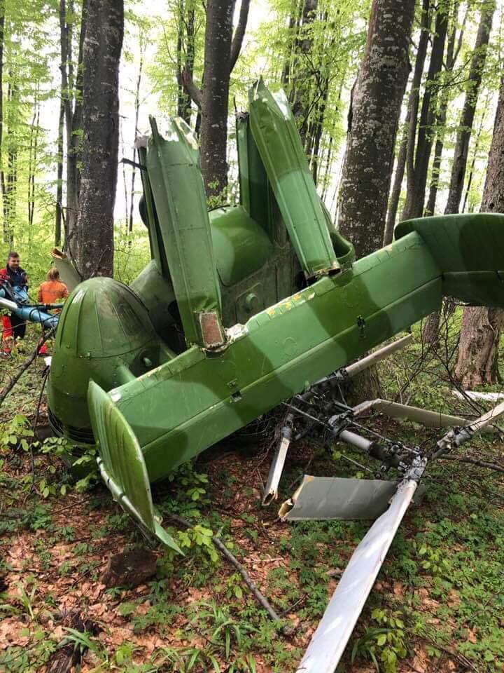 Descoperire șocantă la Săpânța. Un cioban a găsit un elicopter de producție rusească prăbușit. Lângă el se afla un bărbat mort 592940