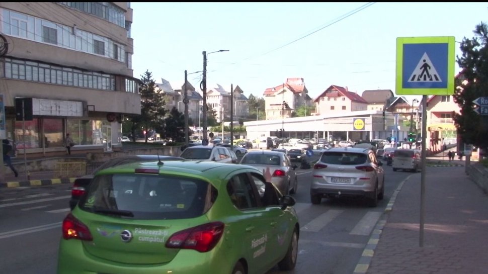 Nervi întinşi la maximum pe cel mai aglomerat bulevard din Suceava - VIDEO