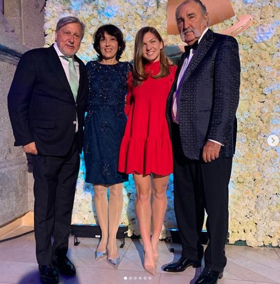 Cum a apărut Ion Țiriac la petrecerea de aniversare a 80 de ani. Miliardarul român, cină specială pentru invitații săi la Muzeul Prado (FOTO) 593062