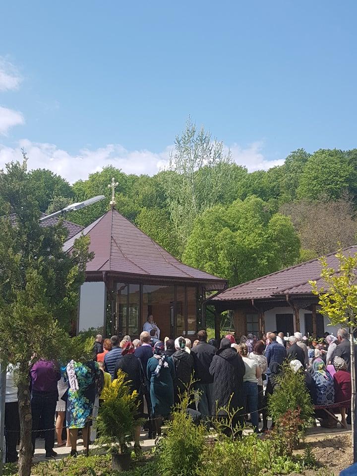 Locul din România unde minunile se întâmplă în fiecare zi. Mărturiile oamenilor (FOTO) 593310