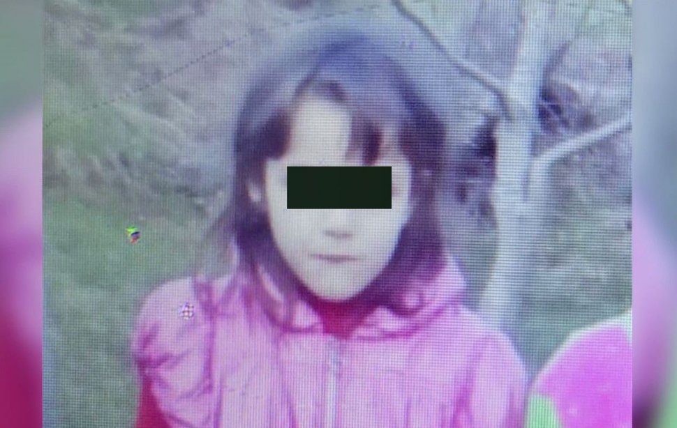 Noi detalii în cazul fetiței de șase ani care a dispărut de acasă, din județul Maramureș. Tricoul Valentinei a fost găsit în apă