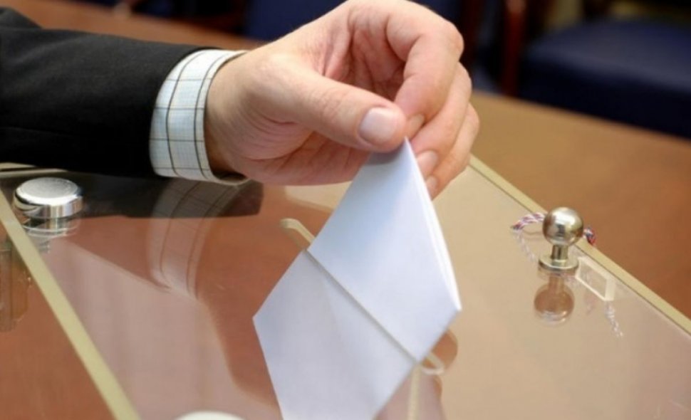 Simulare a votului, înainte de alegerile europarlamentare și referendum