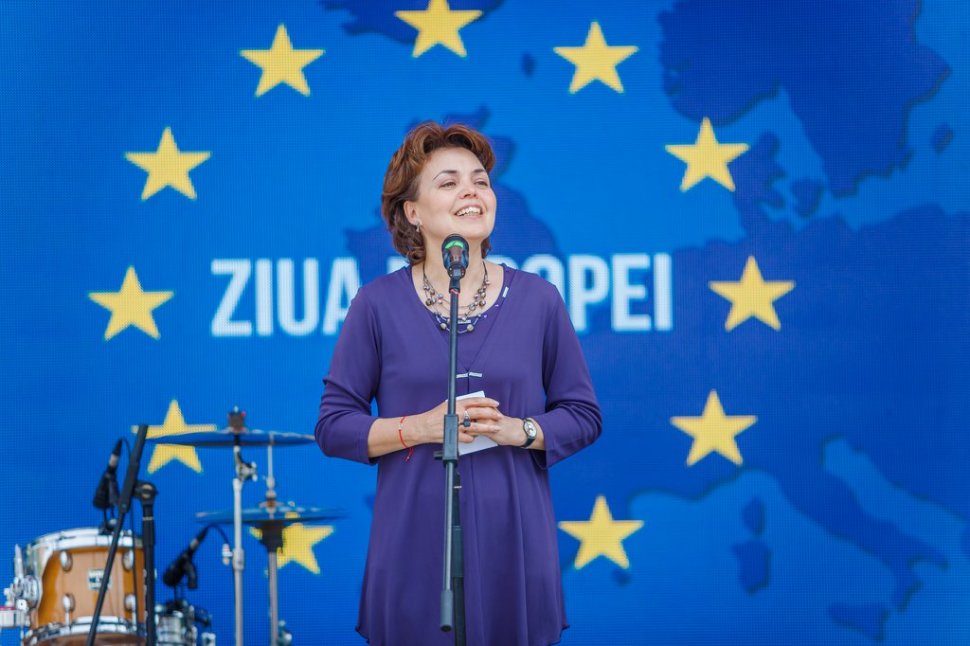 Amenințări voalate la adresa României din partea Comisiei Europene, înainte de europarlamentare