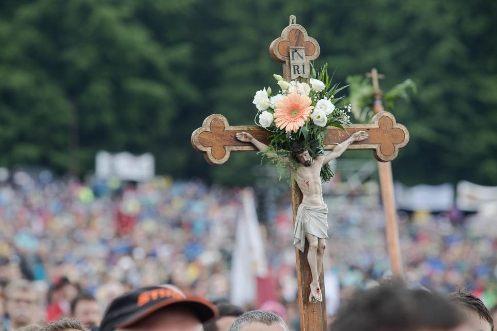 Papa Francisc, mesaj pentru români și maghiari: A peregrina semnifică provocarea de a descoperi şi de a transmite spiritul de a trăi împreună, de a nu ne fi teamă să ne amestecăm, de a ne întâlni şi de a ne ajuta 596970