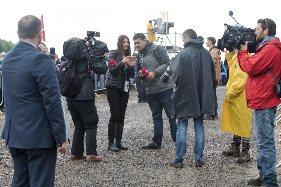 Papa Francisc, mesaj pentru români și maghiari: A peregrina semnifică provocarea de a descoperi şi de a transmite spiritul de a trăi împreună, de a nu ne fi teamă să ne amestecăm, de a ne întâlni şi de a ne ajuta 596985
