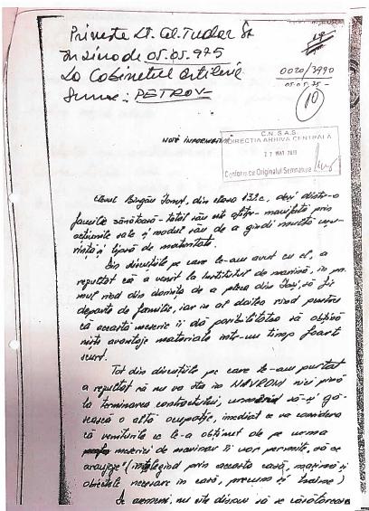 Documente. Cum și-ar fi turnat Traian Băsescu colegii la Securitate: "Elevul sergent Dimitriu Cornel, face parte din categoria oamenilor avari după bani, mergînd pînă la mercantilism" 597506