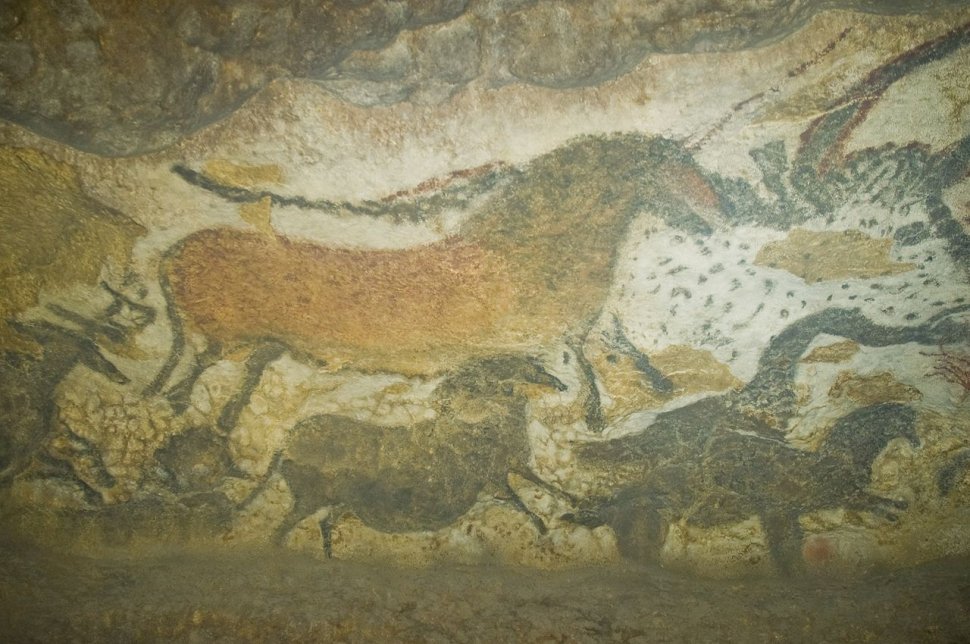 De ce picturile rupestre reprezintă animale cu opt picioare? Explicaţia absolut surprinzătoare a specialiștilor