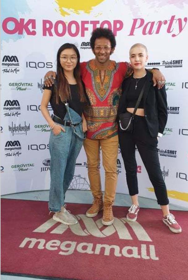 Ea este fiica lui Kamara de care puţină lume ştie! 600527