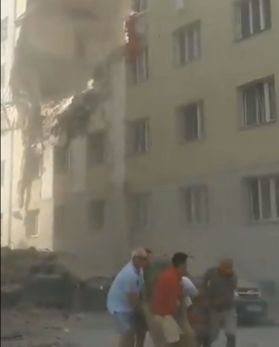 Imagini șocante în Viena. Două etaje ale unei clădiri au fost spulberate din cauza unei explozii - VIDEO