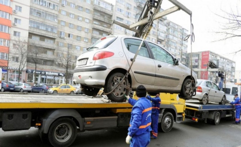 Mașinile parcate neregulamentar în București vor fi ridicate de luna viitoare. Cât trebuie să plătească șoferii pentru recuperarea autoturismului