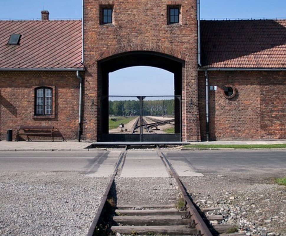 Căile ferate olandeze vor acorda despăgubiri victimelor Holocaustului