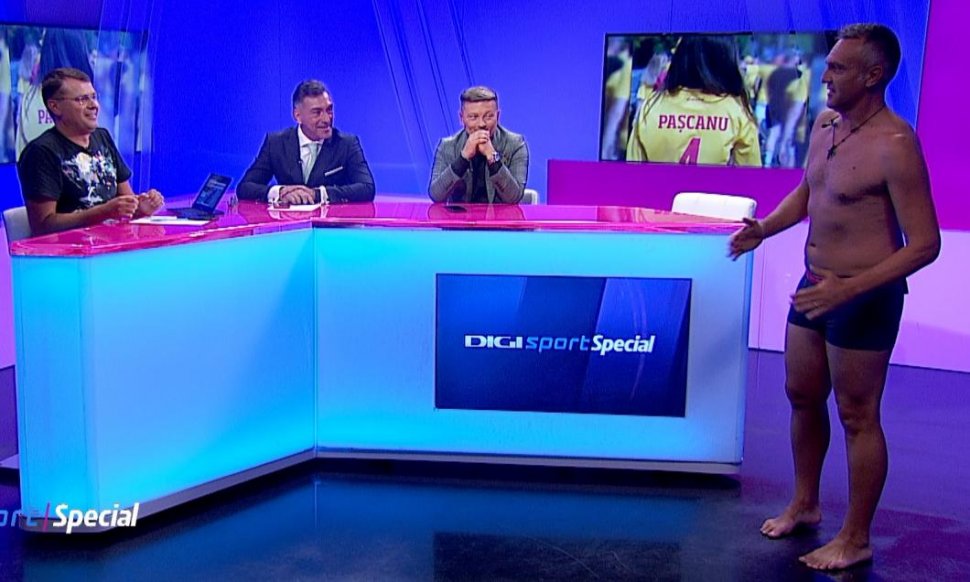 Un celebru jurnalist român, în lenjerie intimă, în direct, la televizor. Motivul inedit pentru care a apărut așa