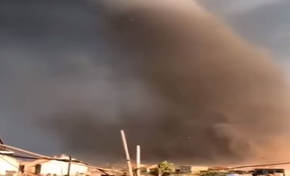 Imagini șocante în China. O tornadă uriașă a ucis şase oameni şi a rănit peste 100 - VIDEO